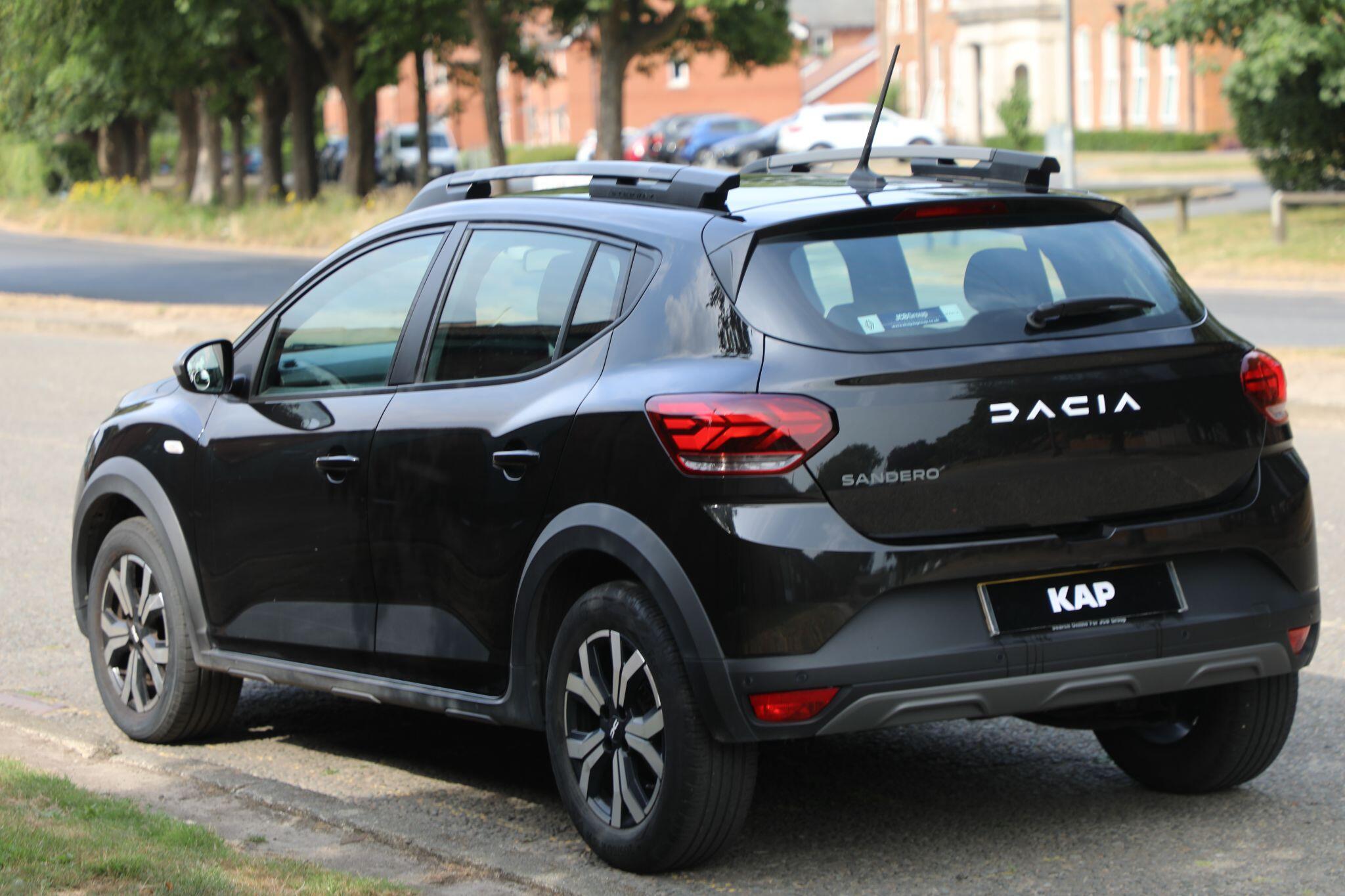 Large vehicle image